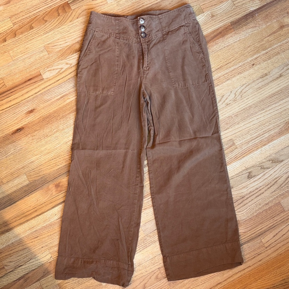 Kut from the Kloth size 6 Tan cropped pants